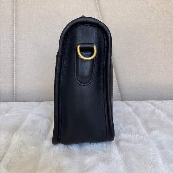 VINTAGE COACH Black Leather Companion Shoulder / Crossbody Bag Made In USA - Picture 10 of 16